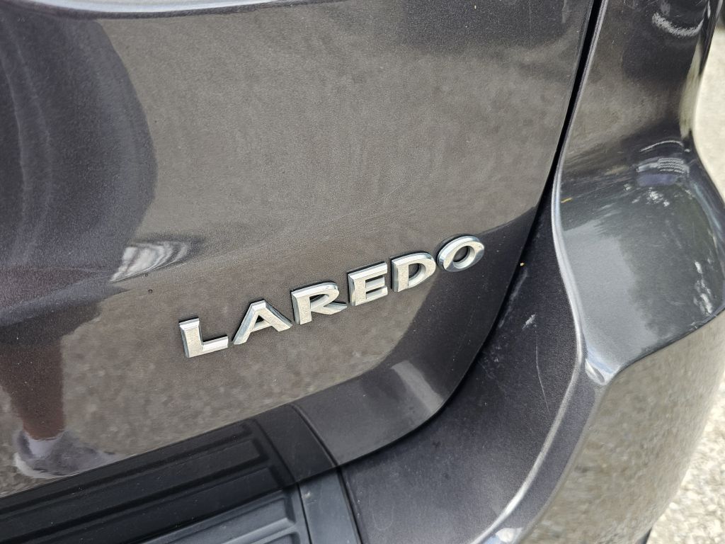Photo 13 of this JEEP GRAND CHEROKEE