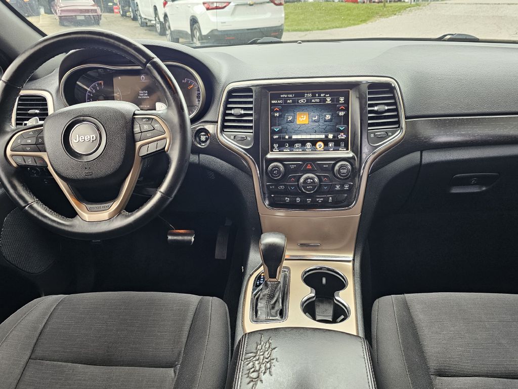 Photo 26 of this JEEP GRAND CHEROKEE