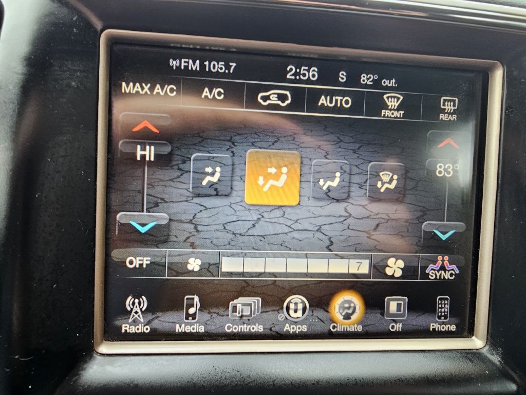 Photo 33 of this JEEP GRAND CHEROKEE