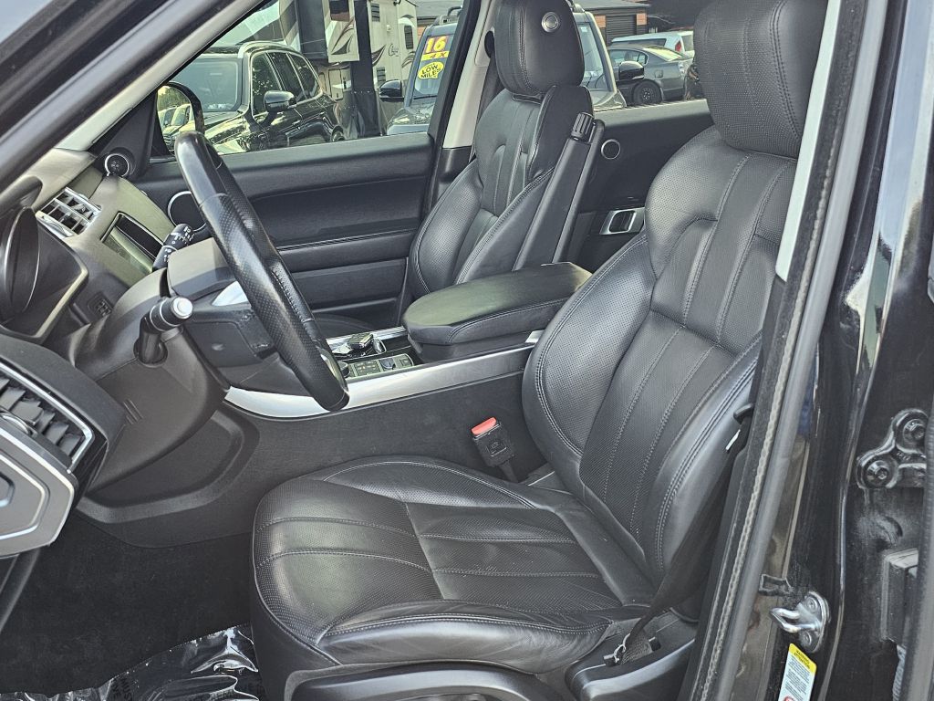 Photo 15 of this LAND ROVER RANGE ROVER SPO