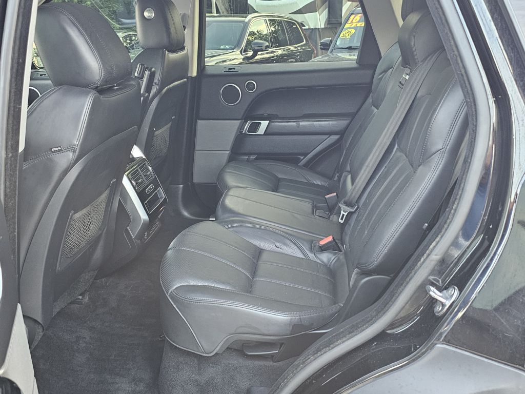 Photo 19 of this LAND ROVER RANGE ROVER SPO