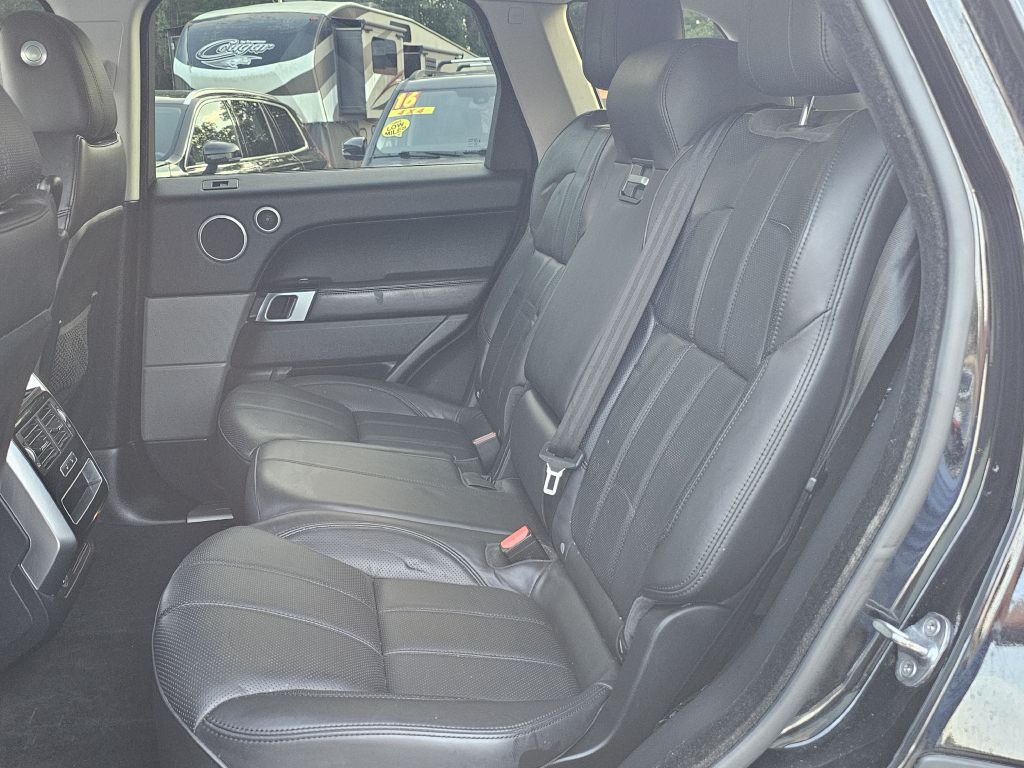 Photo 20 of this LAND ROVER RANGE ROVER SPO