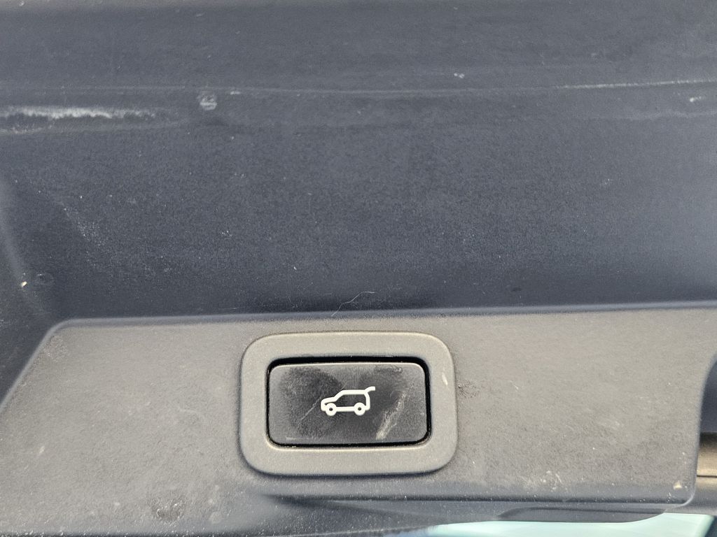 Photo 28 of this LAND ROVER RANGE ROVER SPO