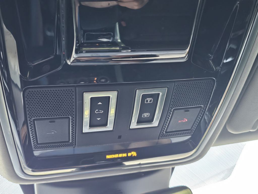 Photo 40 of this LAND ROVER RANGE ROVER SPO