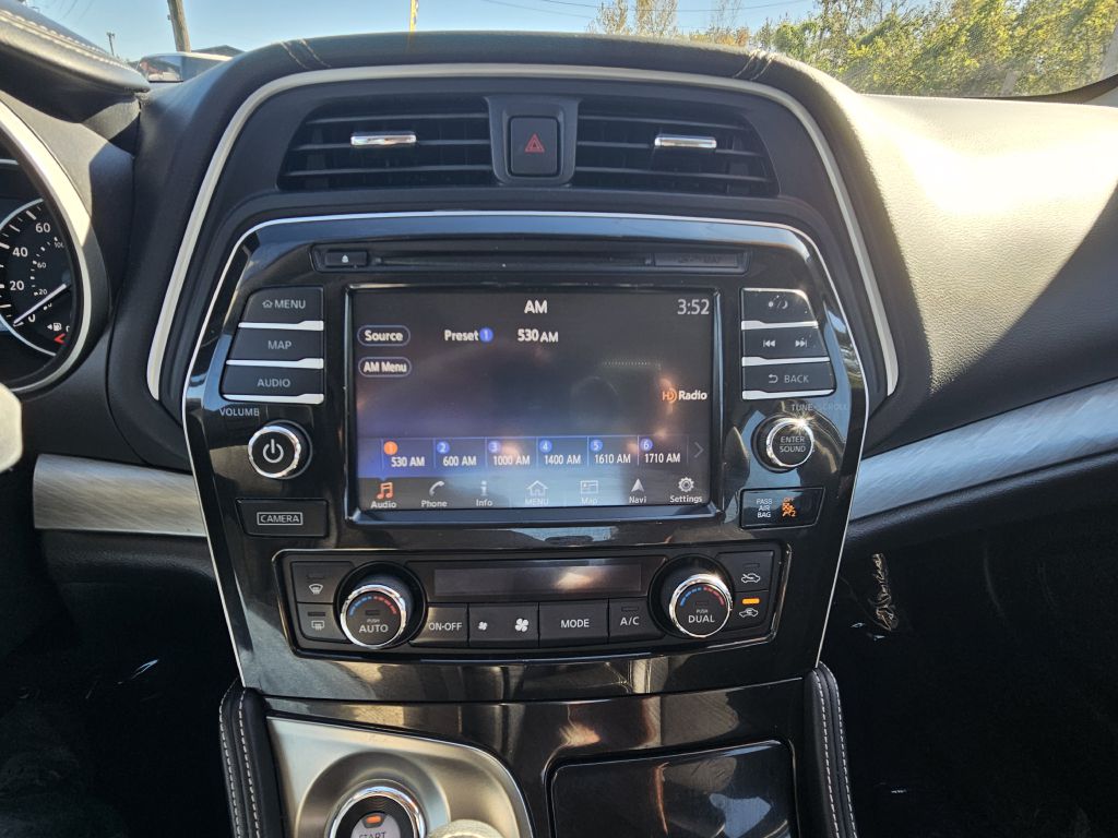Photo 28 of this NISSAN MAXIMA