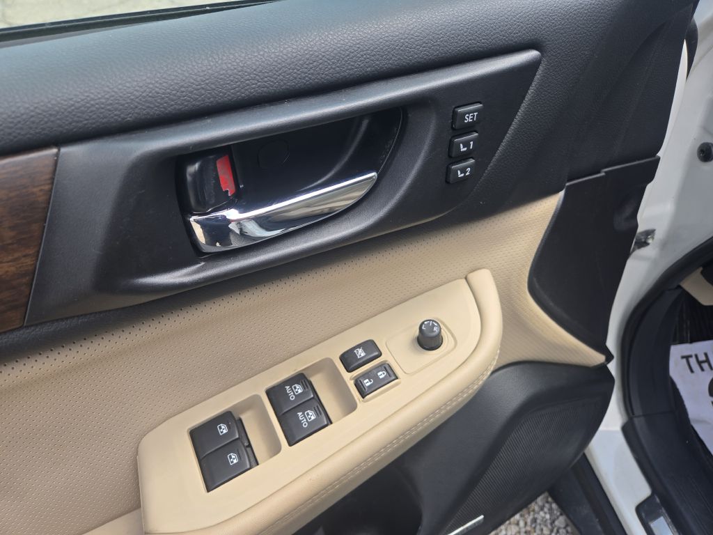 Photo 15 of this SUBARU OUTBACK