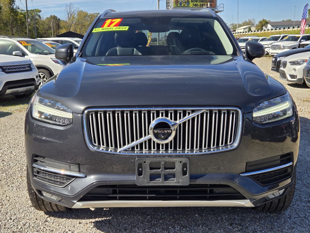 Photo 2 of this VOLVO XC90