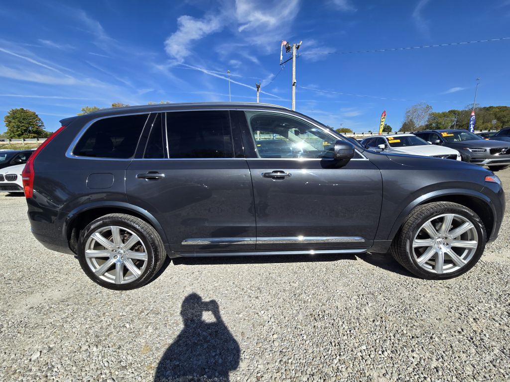 Photo 4 of this VOLVO XC90