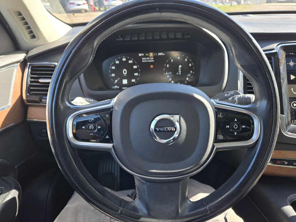 Photo 15 of this VOLVO XC90