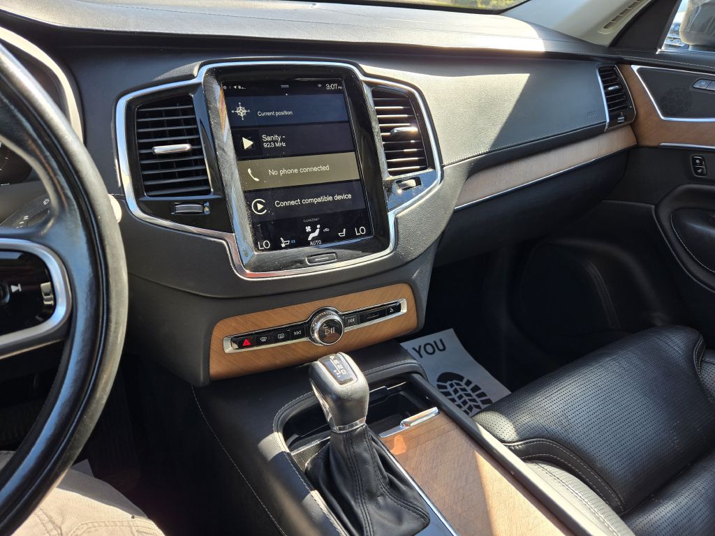 Photo 16 of this VOLVO XC90