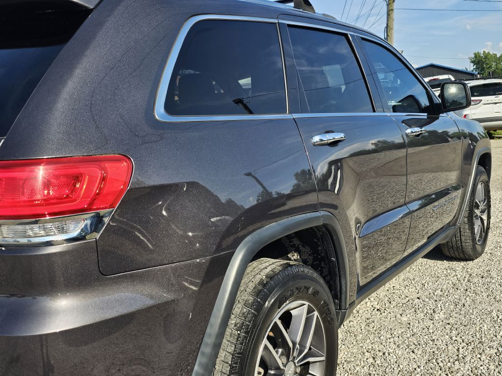 Photo 9 of this JEEP GRAND CHEROKEE