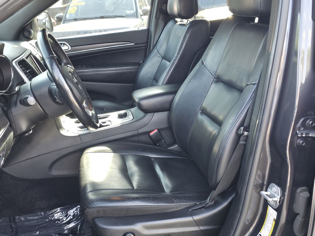 Photo 15 of this JEEP GRAND CHEROKEE