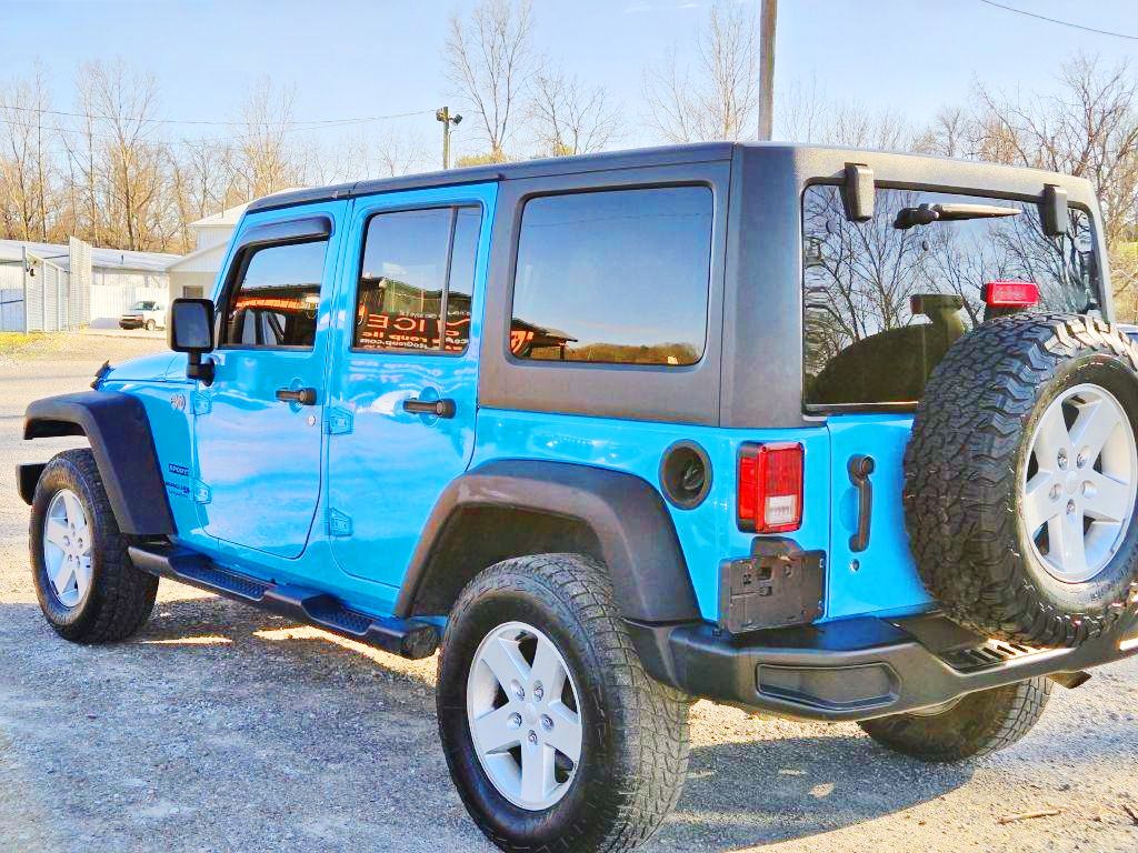 Photo 6 of this JEEP WRANGLER UNLIMI