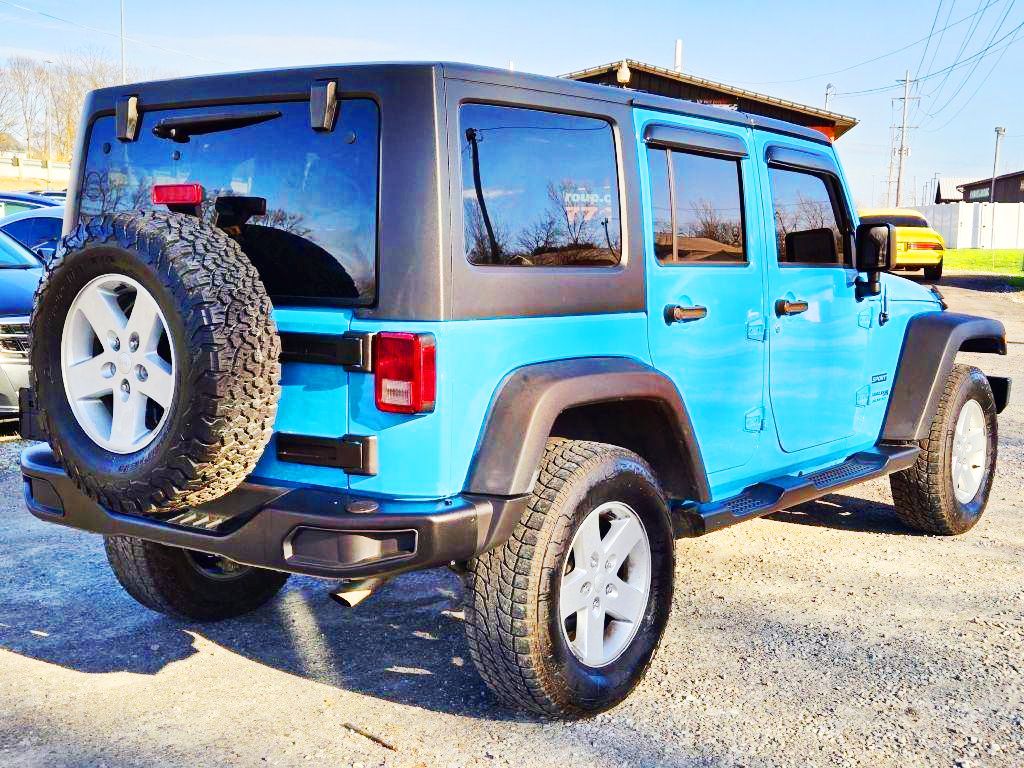 Photo 7 of this JEEP WRANGLER UNLIMI