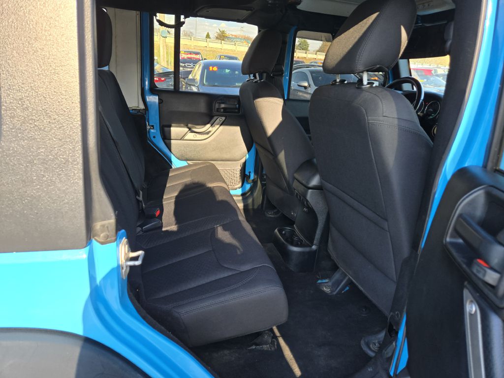 Photo 26 of this JEEP WRANGLER UNLIMI
