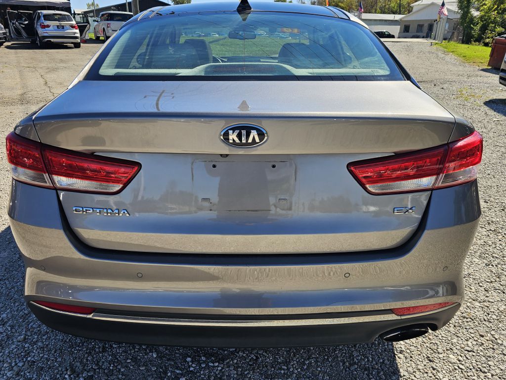 Photo 4 of this KIA OPTIMA