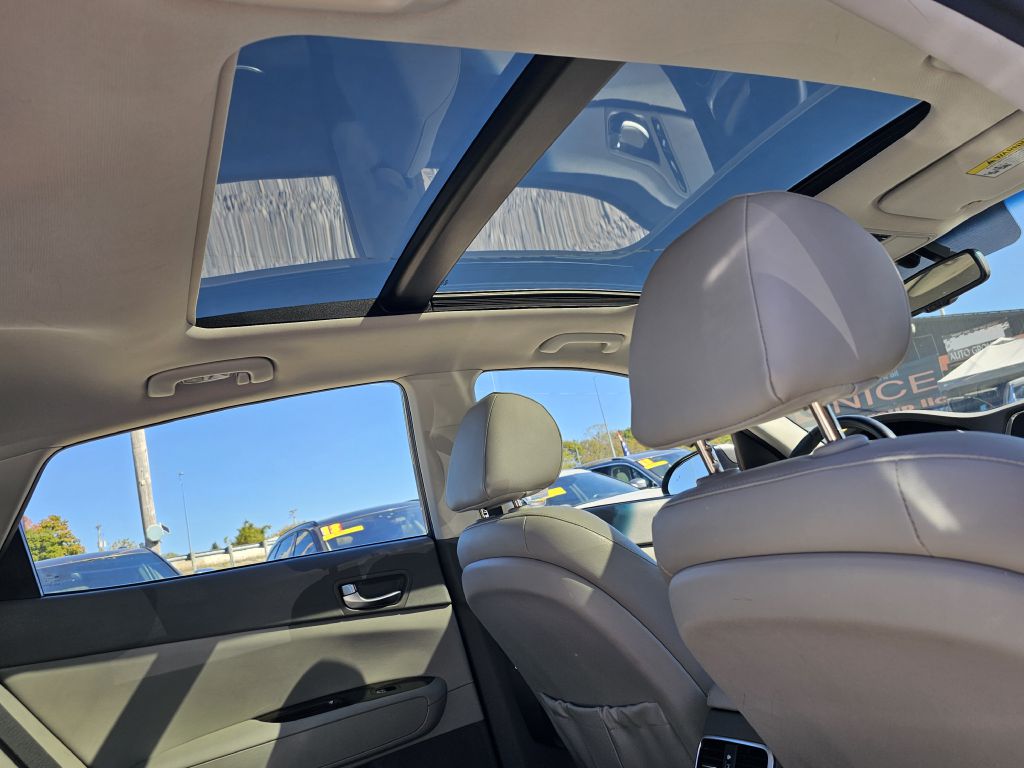 Photo 29 of this KIA OPTIMA