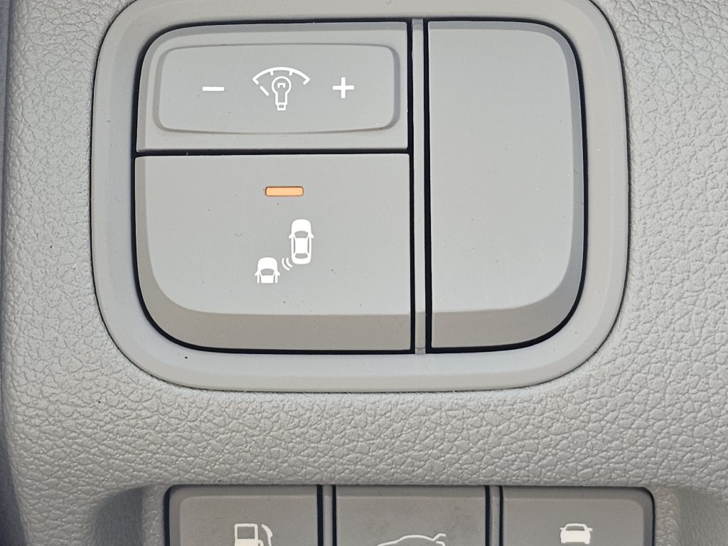 Photo 34 of this KIA OPTIMA