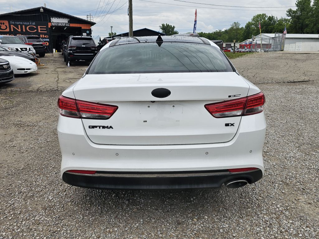 Photo 4 of this KIA OPTIMA