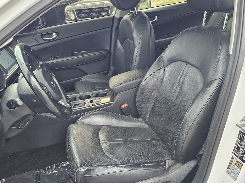 Photo 14 of this KIA OPTIMA