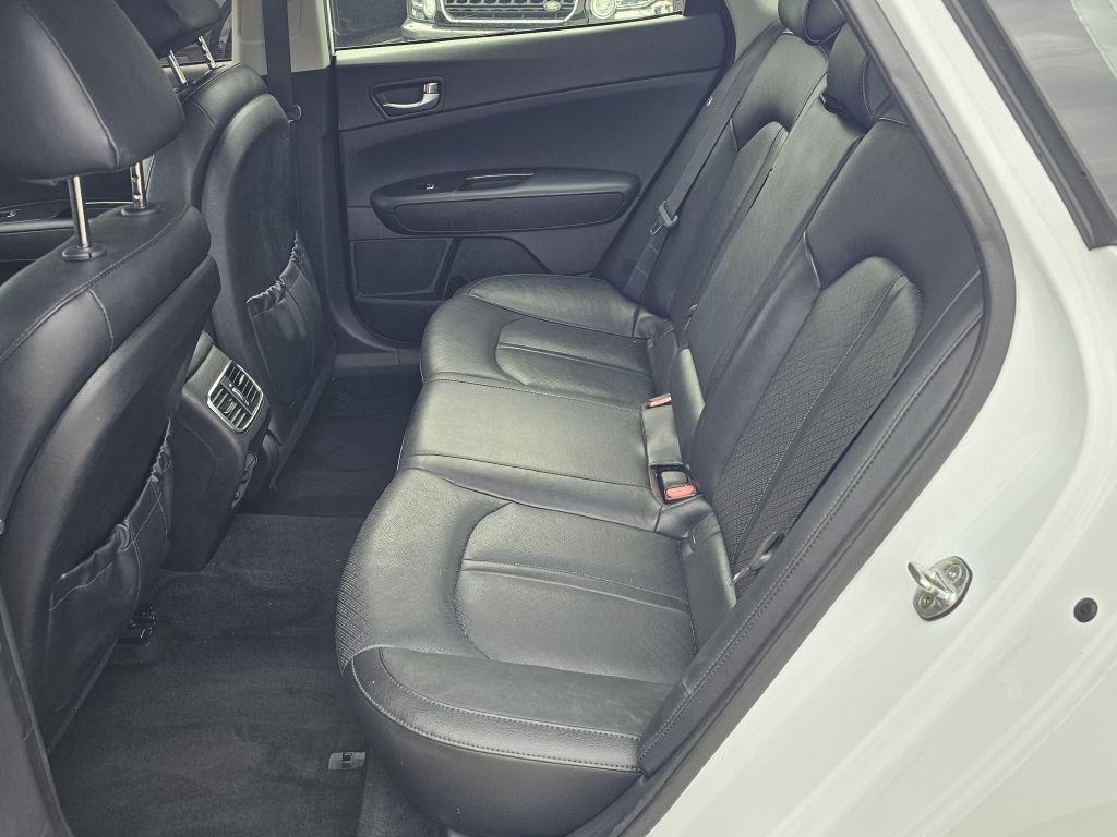 Photo 16 of this KIA OPTIMA