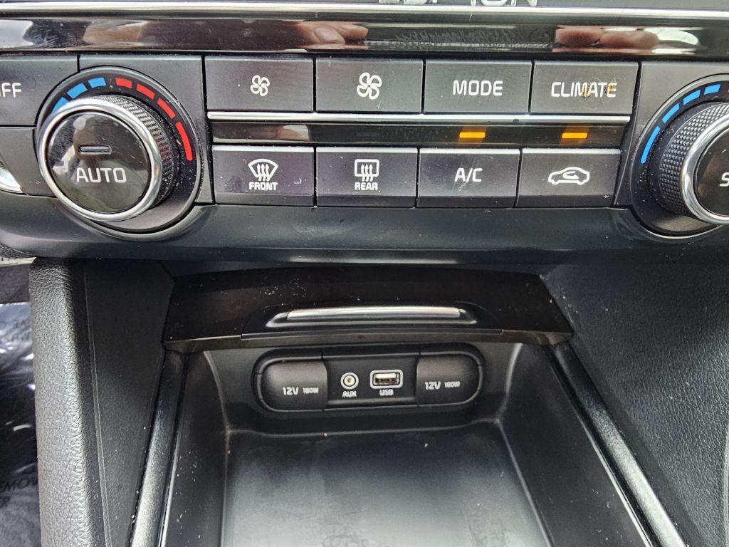 Photo 25 of this KIA OPTIMA