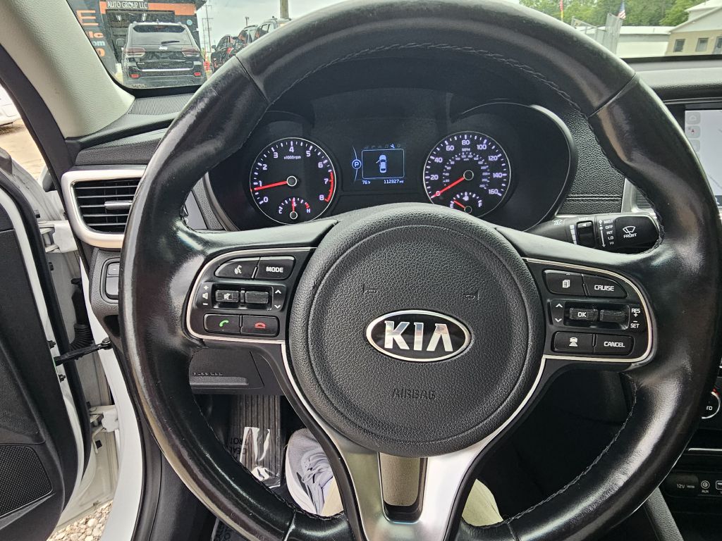 Photo 28 of this KIA OPTIMA