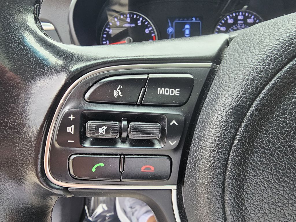 Photo 29 of this KIA OPTIMA
