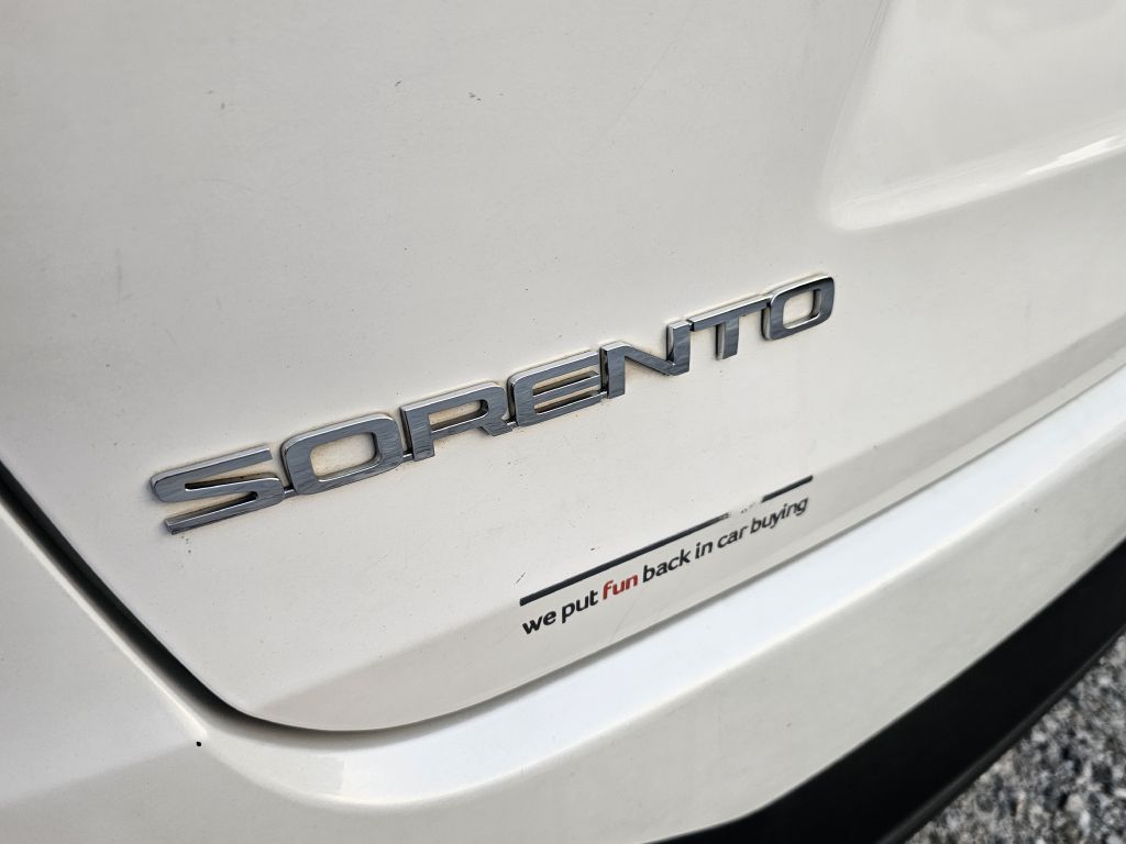 Photo 12 of this KIA SORENTO