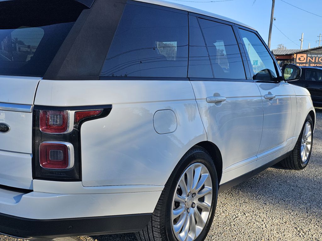 Photo 9 of this LAND ROVER RANGE ROVER