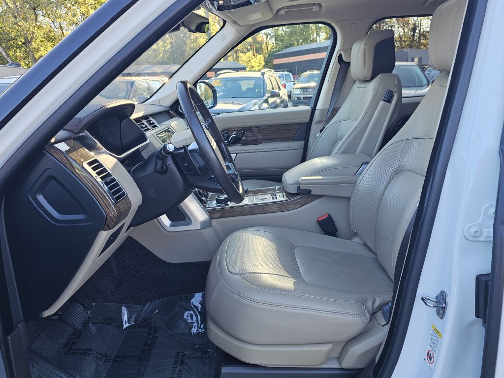 Photo 19 of this LAND ROVER RANGE ROVER