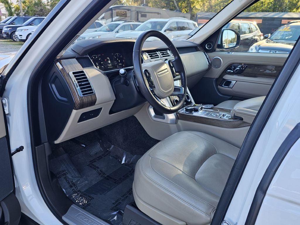 Photo 20 of this LAND ROVER RANGE ROVER