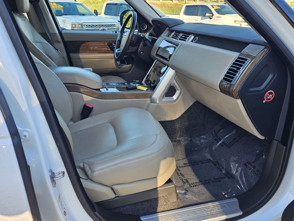 Photo 29 of this LAND ROVER RANGE ROVER