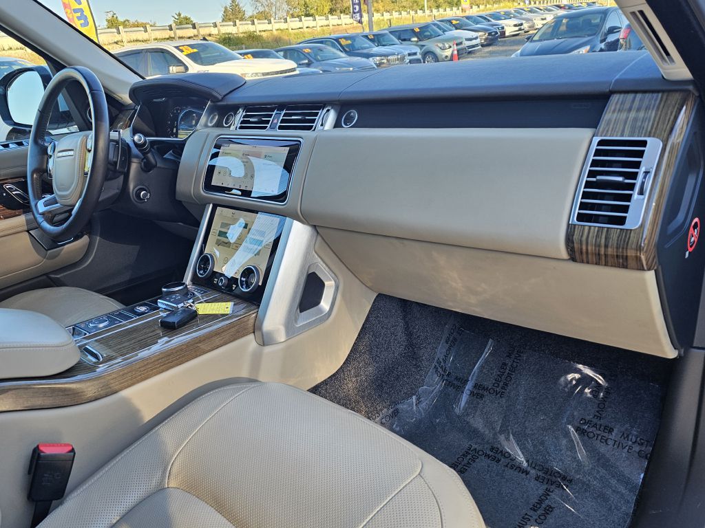 Photo 31 of this LAND ROVER RANGE ROVER