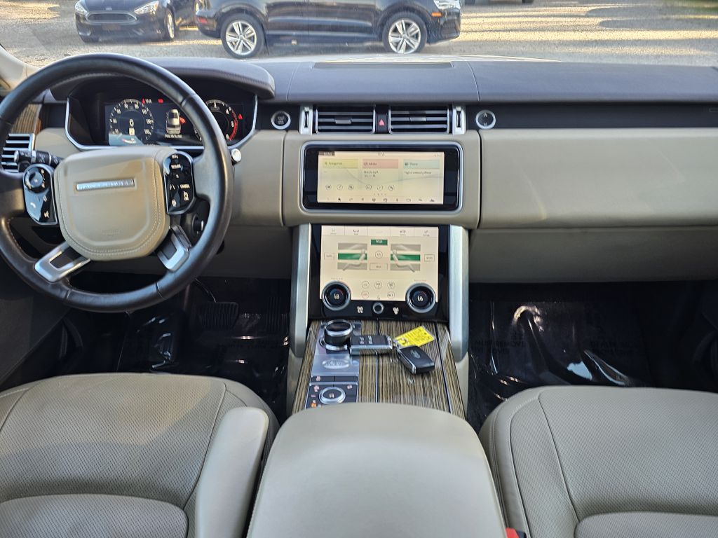 Photo 32 of this LAND ROVER RANGE ROVER