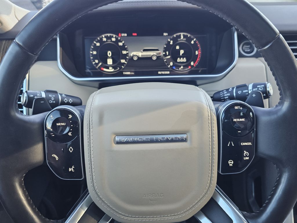 Photo 33 of this LAND ROVER RANGE ROVER