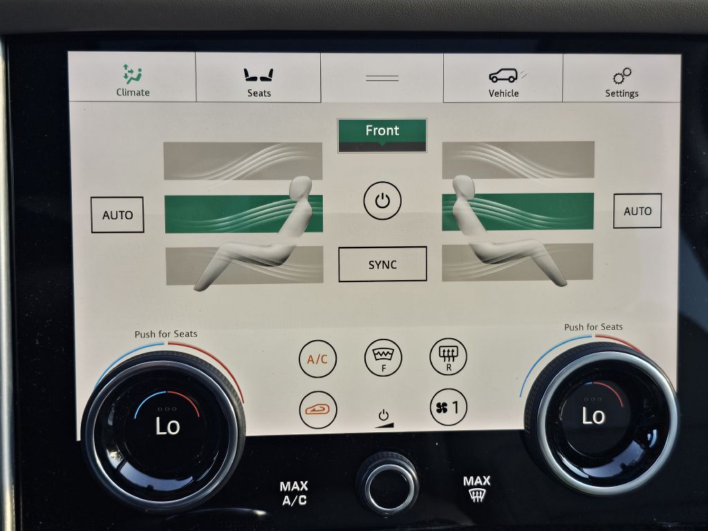 Photo 40 of this LAND ROVER RANGE ROVER