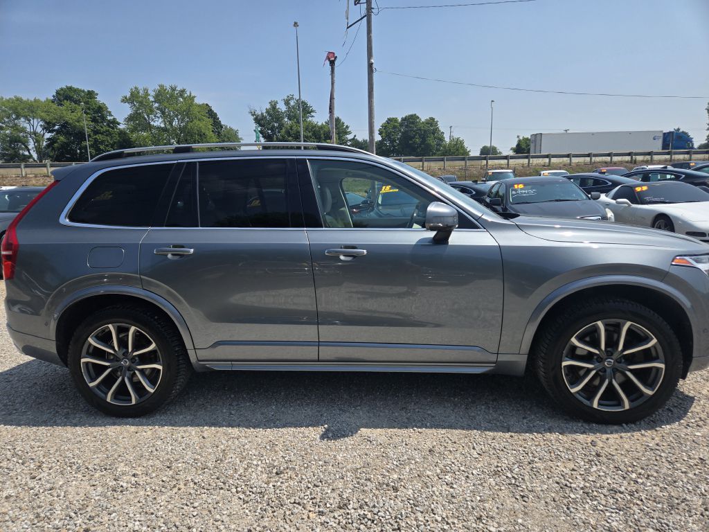 Photo 4 of this VOLVO XC90