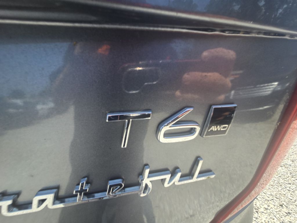 Photo 13 of this VOLVO XC90