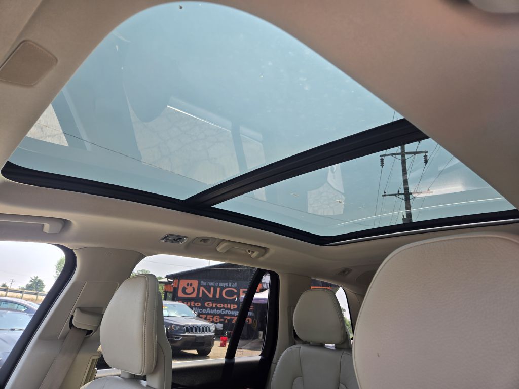 Photo 30 of this VOLVO XC90