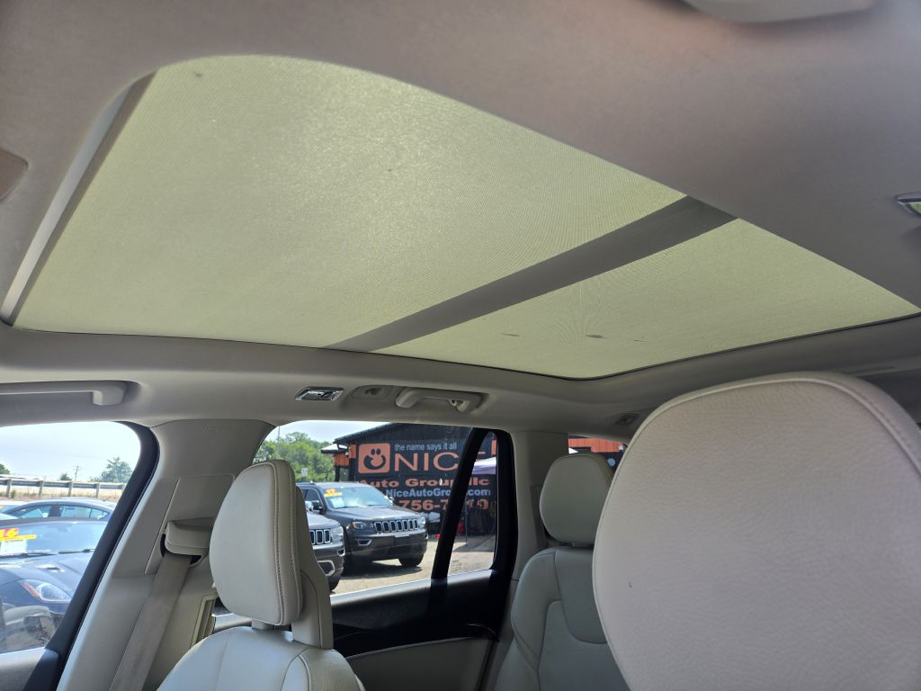 Photo 31 of this VOLVO XC90