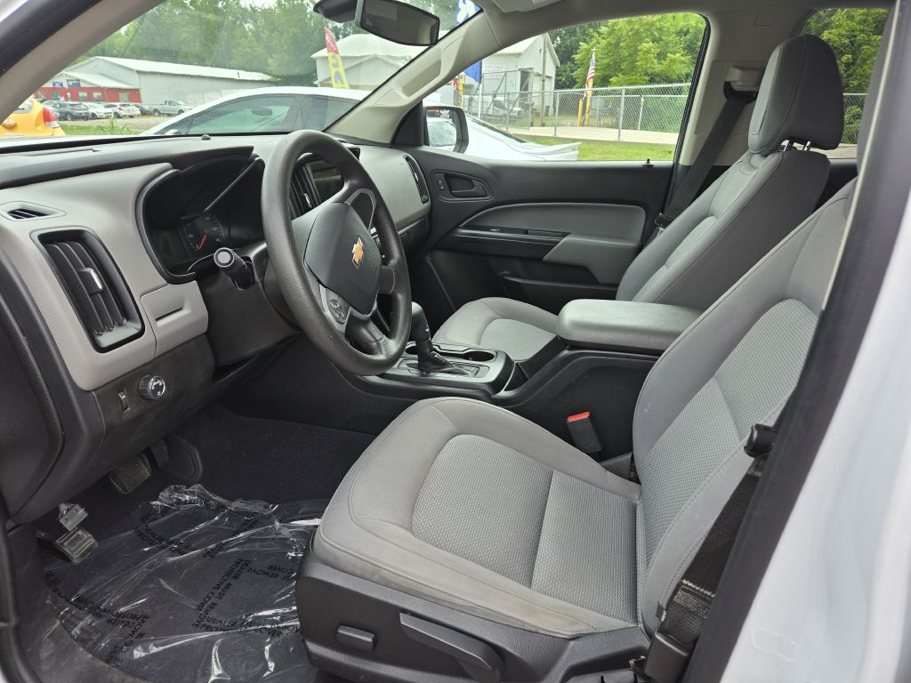 Photo 16 of this CHEVROLET COLORADO