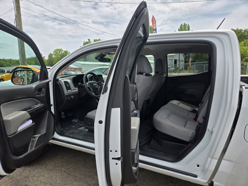 Photo 29 of this CHEVROLET COLORADO