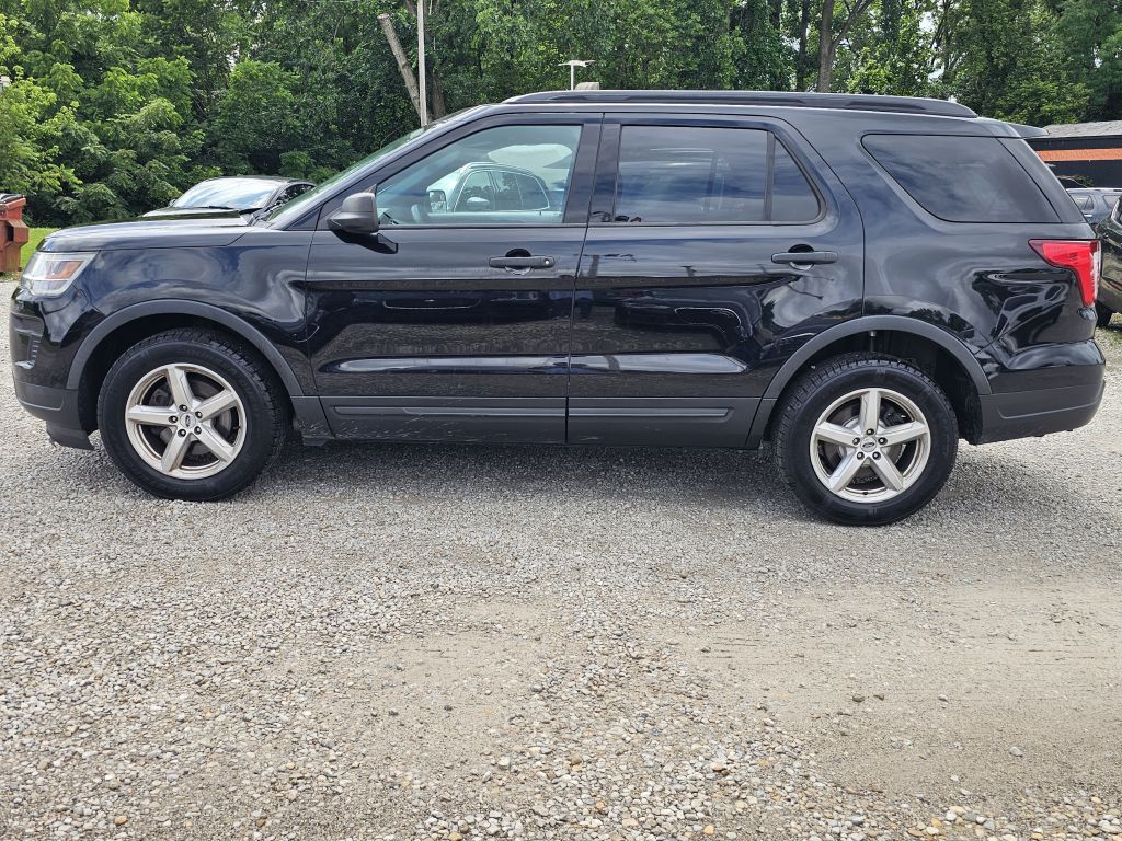 Photo 2 of this FORD EXPLORER