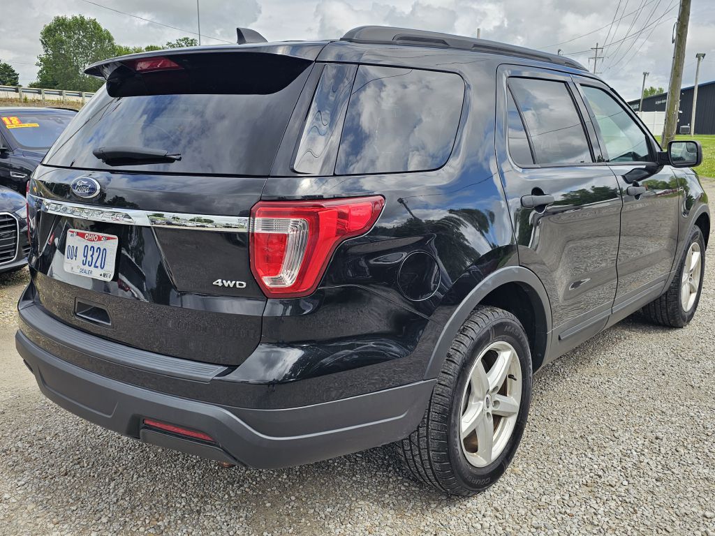 Photo 5 of this FORD EXPLORER
