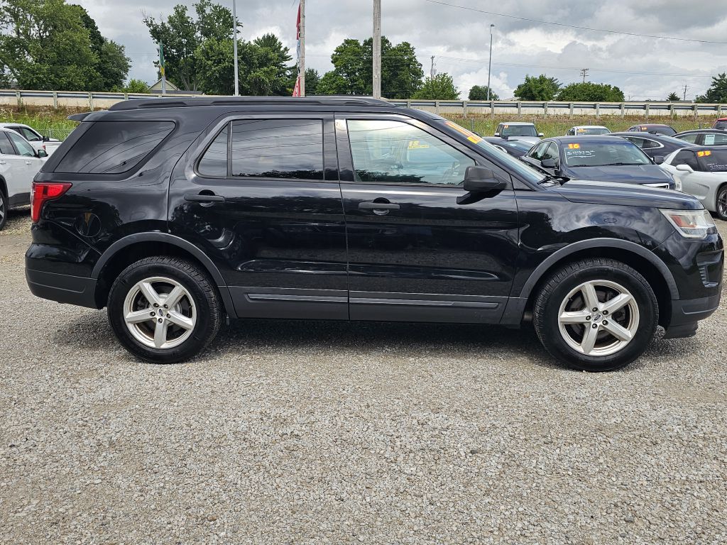 Photo 6 of this FORD EXPLORER