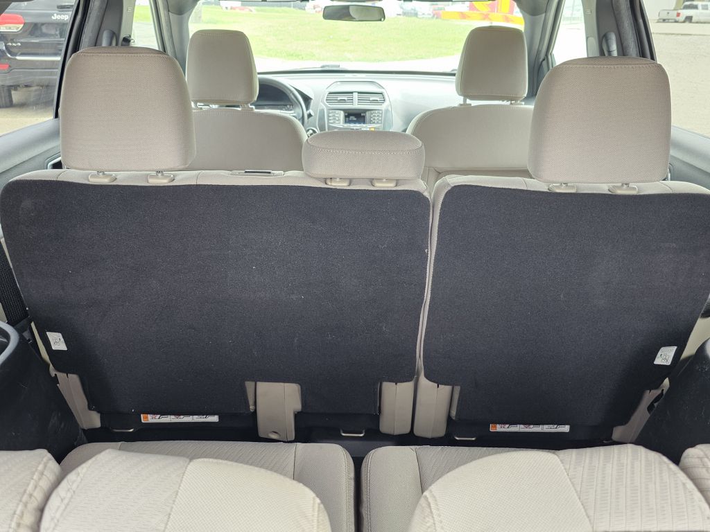 Photo 14 of this FORD EXPLORER
