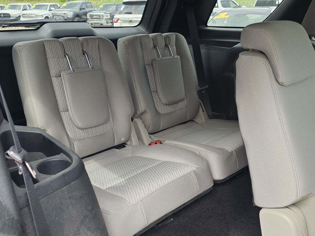 Photo 19 of this FORD EXPLORER