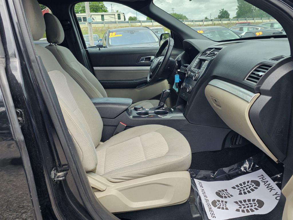 Photo 23 of this FORD EXPLORER