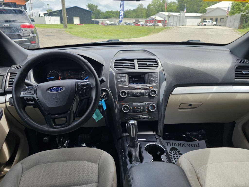 Photo 36 of this FORD EXPLORER